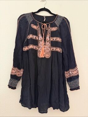 Free People Embroidered Boho Peasant Tunic Dress Black Coral Tassel Size S/P
